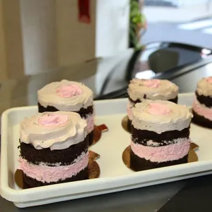 Neapolitan mini cakes! Strawberry and chocolate! Delicious!