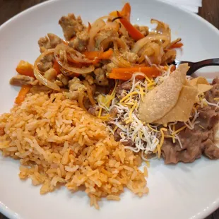 Chicken fajitas plate