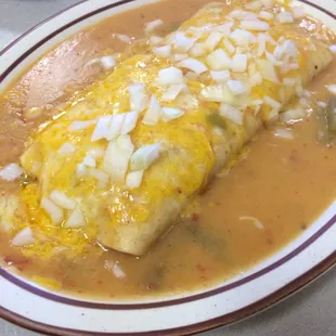 Great food! Friendly staff and quick service! Chicken burrito for $5 and all burritos smothered in fantastic green chili!