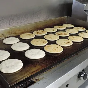 Pupusas To Go...Gracias a Esther por su orden!