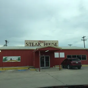 the outside of the restaurant