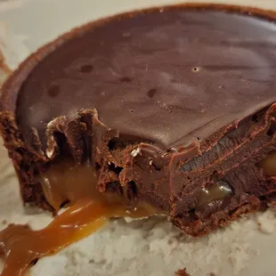 Inside the chocolate and caramel tart