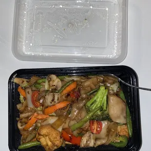 Drunken Noodles Jae