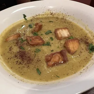 10/21/2022 - lentil soup (this one came w/ wifey's dinner plate, but typically it's $3.99) she liked it!