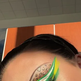 Cheetah graphic liner