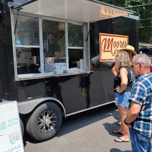 Moore's BBQ Food Truck