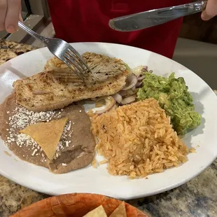 Pollo Encebollado