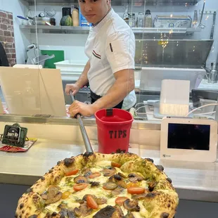 CAPRESE PIZZA 
Simply NO words to describe it
Always super fresh and tasty 
Look it up in our menu and visit us