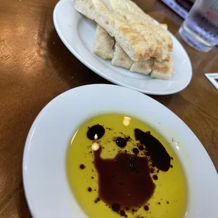 Bread with olive oil and balsalmic