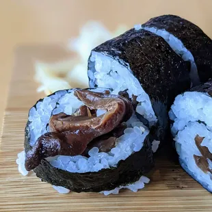 Shiitake roll