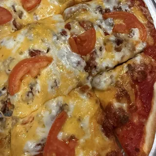 Bacon Cheeseburger Pizza
