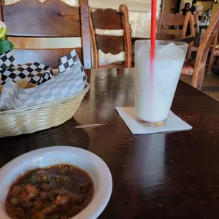 Good food mole excellent !!