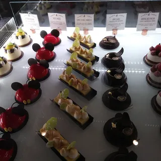 Women's History Month Minnie Cake