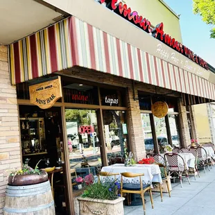 Amour outside tables