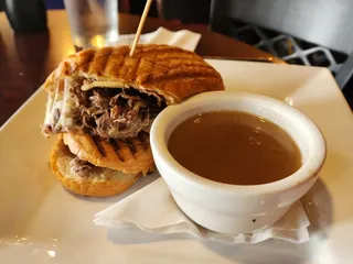 The Vineyard Wine Company