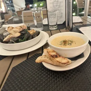 Oysters and Creamy crab soup