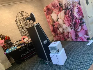Charmed Moments Mirror Photo Booth