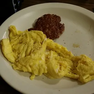 Also got french toast and another sausage pattie. Fast and good. Price was great.