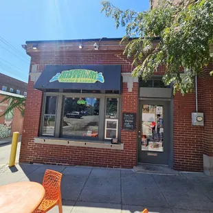 Outdoor photo or the store front.