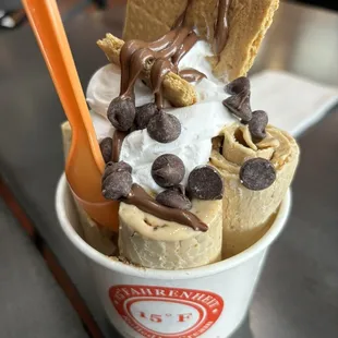 Coffee rolled ice cream and Nutella
