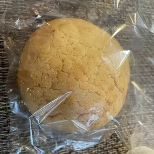 Crispy Pineapple Bread