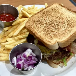 Texas Burger Sandwich w/ Fries