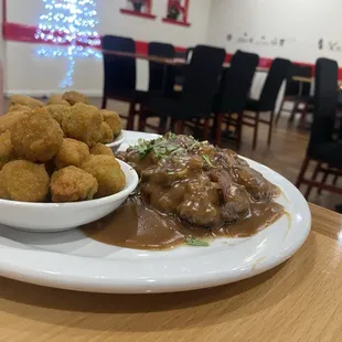 Mamas chopped steak with double okra for the sides