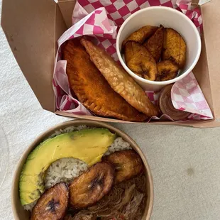 2 pastelillos, plantains, ropa vieja bowl