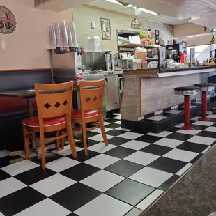 Dinner style seating