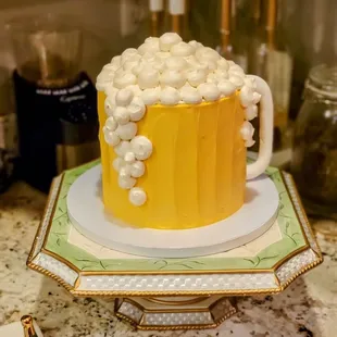 a beer mug cake
