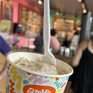 Amy&apos;s Ice Cream - Strawberry Cheesecake Ice Cream Cake with Heath Bar Mixins