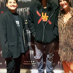 He was especially nice to my son made extra effort to as him a few questions. That's everything for me :)