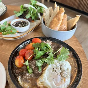 ramen and noodles, food