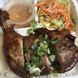 25.Five Spice Chicken over Rice/Com Ga Ngu Vi Huong.