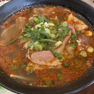 6. Bun Bo Hue/Spicy Beef Noddle Soup