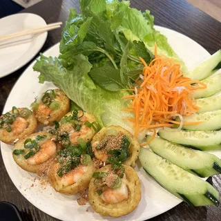 15.(Banh Khot Thit Nuong)Grilled Pork Mini Pancake