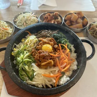Seafood & Vegetables in Stoneware