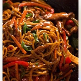 a picture of a bowl of noodles