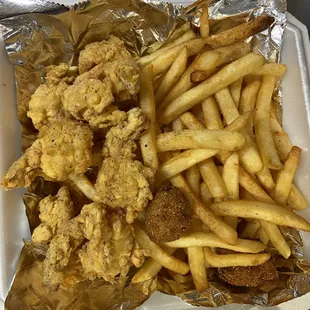 chicken wings and fried chicken, food