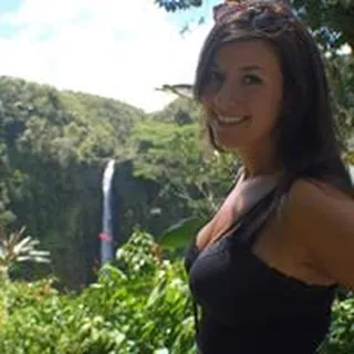Elise B.