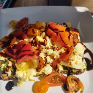 Avo toast w/scrambled egg &amp; basalmic grape tomatoes