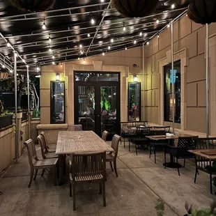 Ambiance outside patio