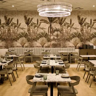 sushi and sashimi, interior