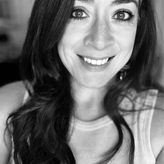 Liz R.