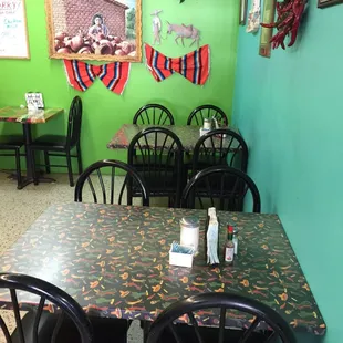 Very clean and friendly atmosphere