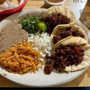 Chorizo tacos plate