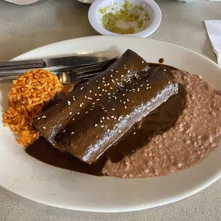 Enchiladas de Mole Specialty