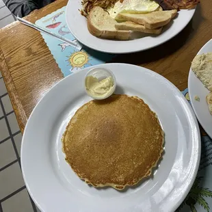 Kids pancake &amp; 2 egg any style breakfast plate with extra crispy bacon.