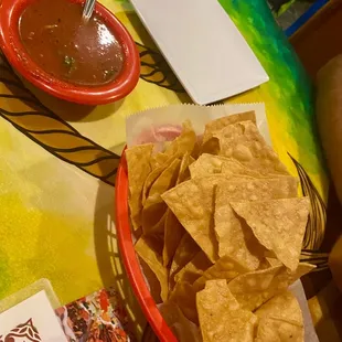 Chips &amp; salsa good. Salsa decent spice level