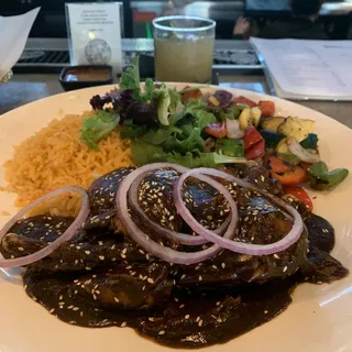Enchiladas de Pollo en Mole
